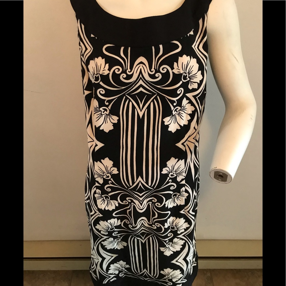 Connected Apparel sleeveless black and white Cocktail dress